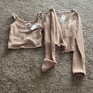 Brand New Hollister tank and matching sweater